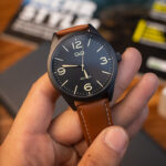 خرید و قیمت ساعت مردانه کیو اند کیو Q77B-003PY | قاب مشکی بند قهوه‌ای | ساعت جَم